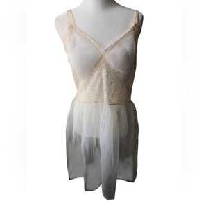 Vintage 100% nylon Babydoll Style nightgown 1950s or 1960s.